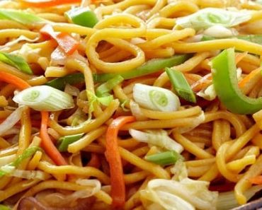 Chinese Veg Hakka Noodles Recipe