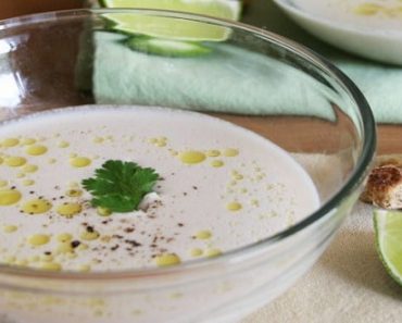 Spanish Garlic and Almond Soup Recipe