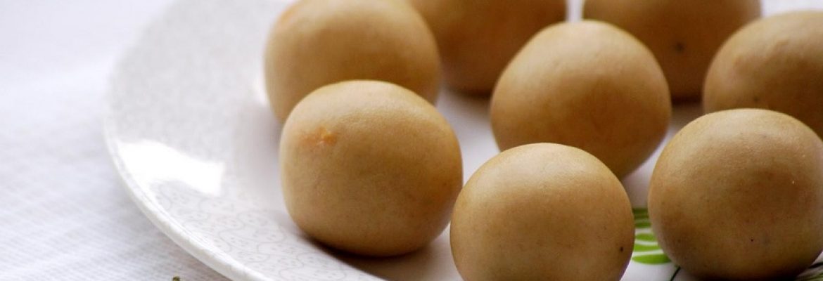 Atta Ladoo Recipe