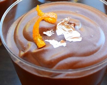 Eggless Chocolate Mousse Recipe