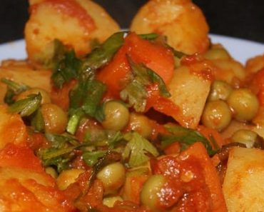 Aloo Gajar Matar Recipe