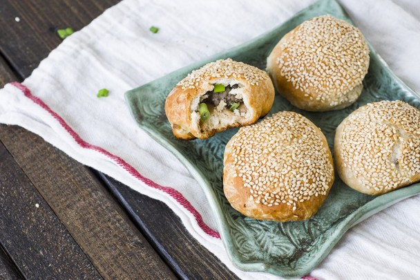 Taiwanese Beef Pepper Bun